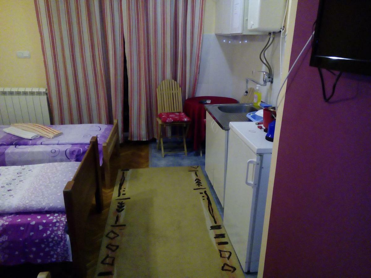 Guest House Mirijevski Konak Belgrade Exterior photo