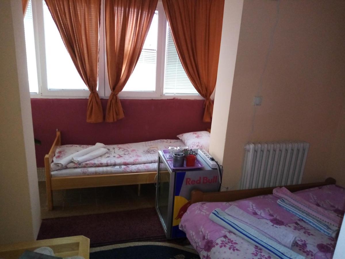 Guest House Mirijevski Konak Belgrade Exterior photo